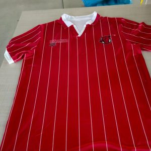 Camiseta "Cortito y Al pie"